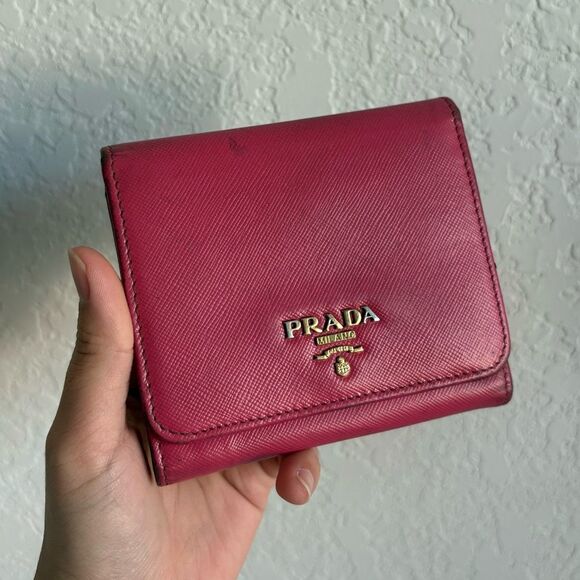 Prada Milano Made in Italy Pink Snap Wallet - Picture 1 of 13